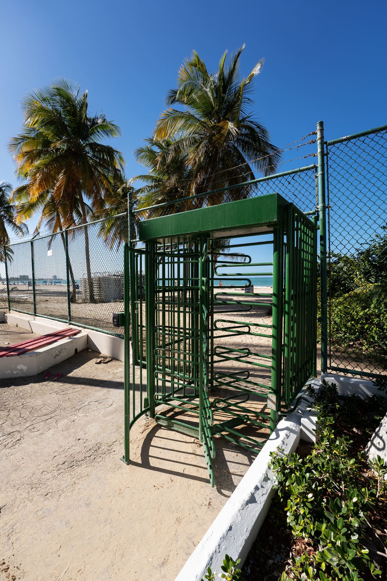 Marbella del Caribe Isla Verde – beach access