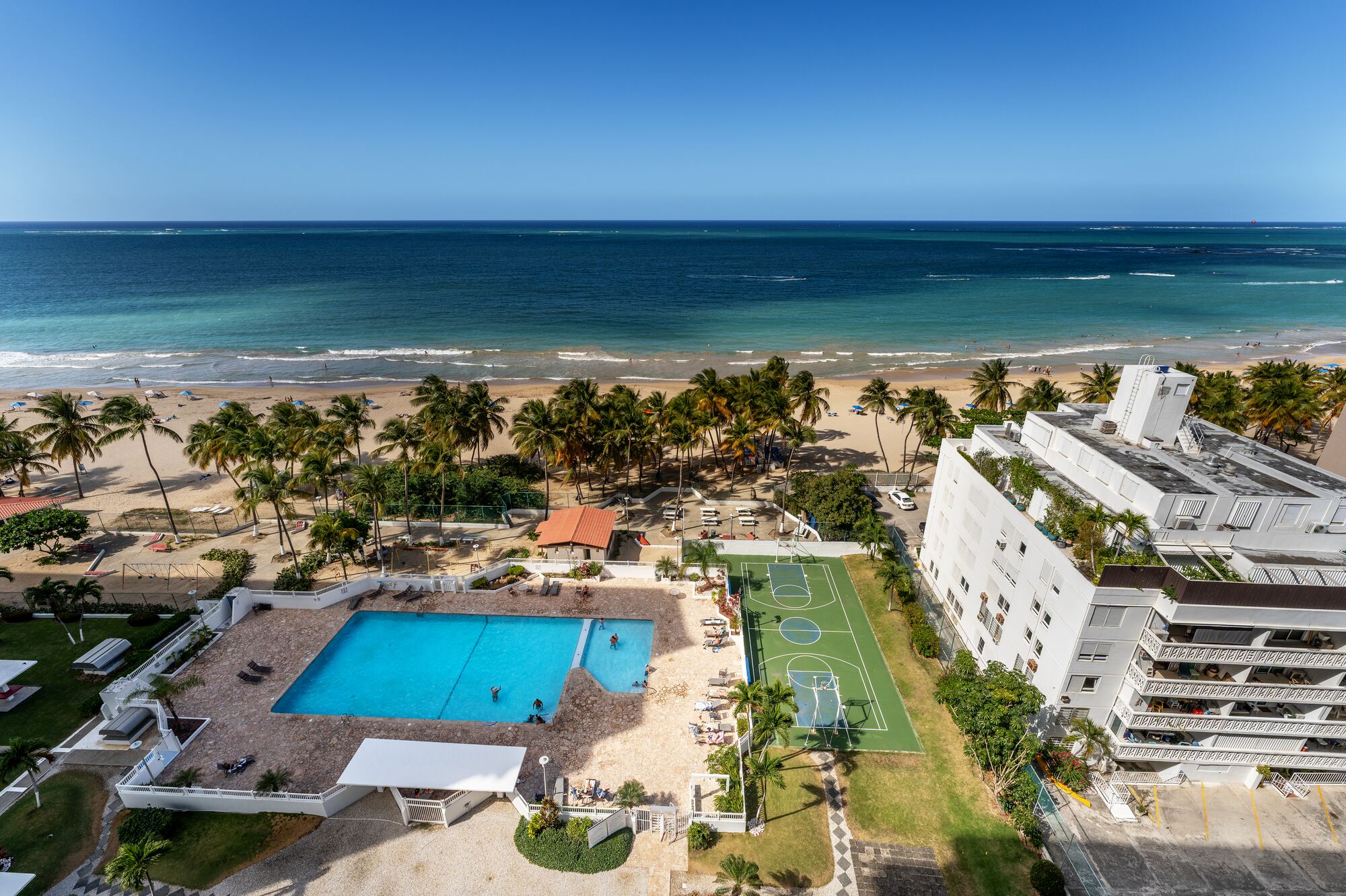 Marbella del Caribe Isla Verde – aerial view pool & beach